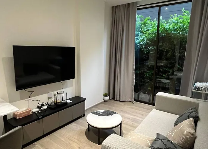 6 Star Luxury At The Heart Of *